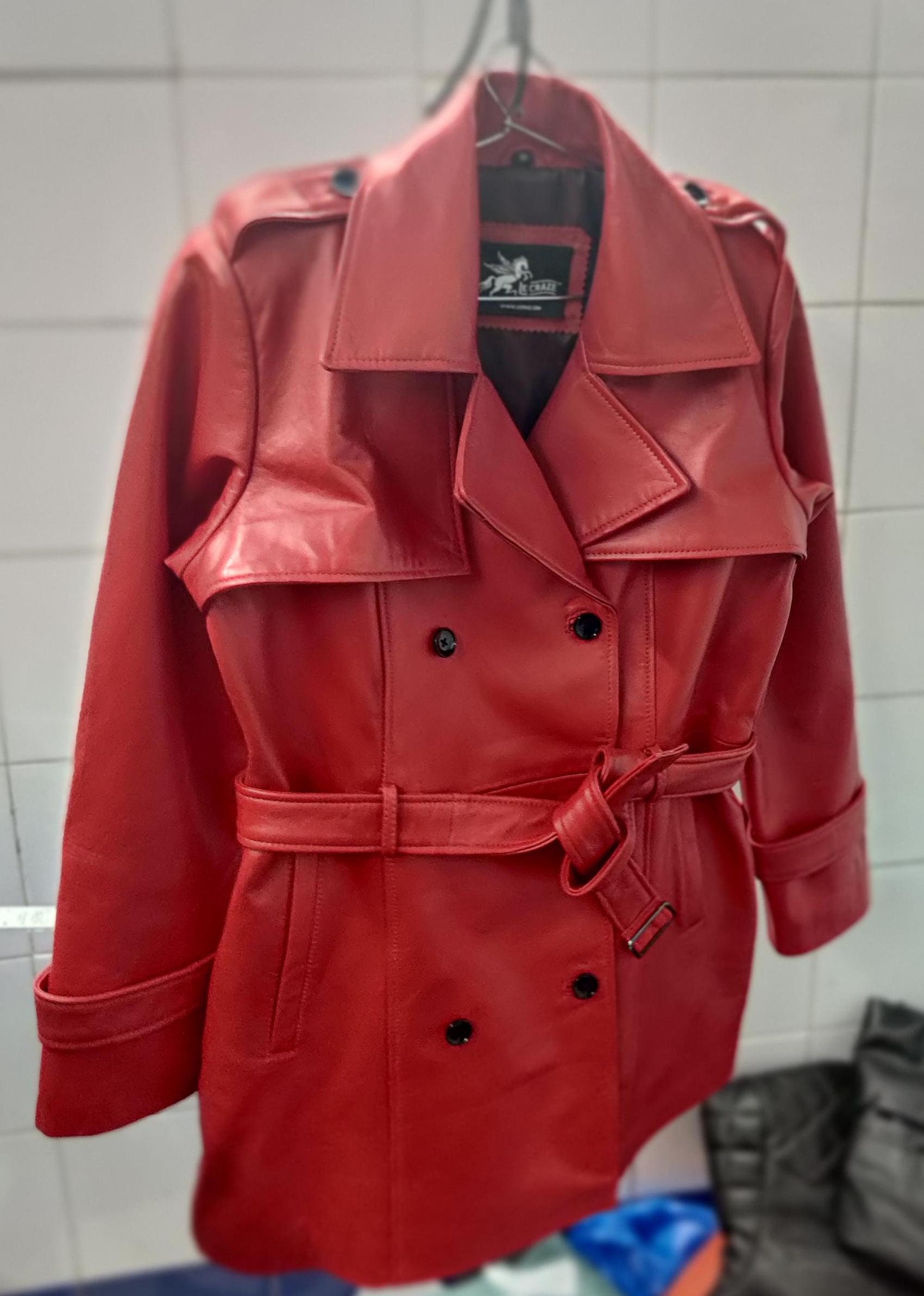 赤いダブルブレストロングコート ダブルブレストコート - レッド