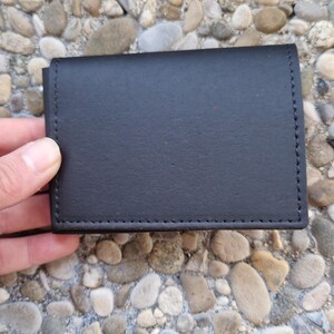 Porte carte en cuir recyclé Fait main
