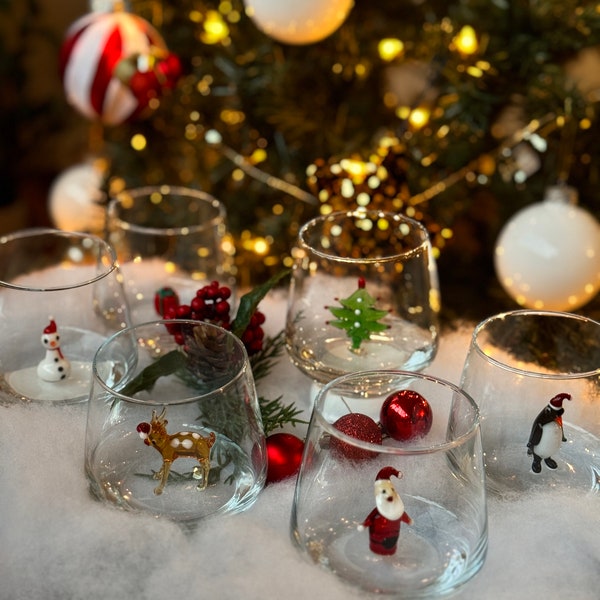 Exquisite Christmas Set Figurine Murano Glass Cups Cute Animal Figurine Inside Hand Blown Glass Christmas Decor Figure Inside Mug Glass