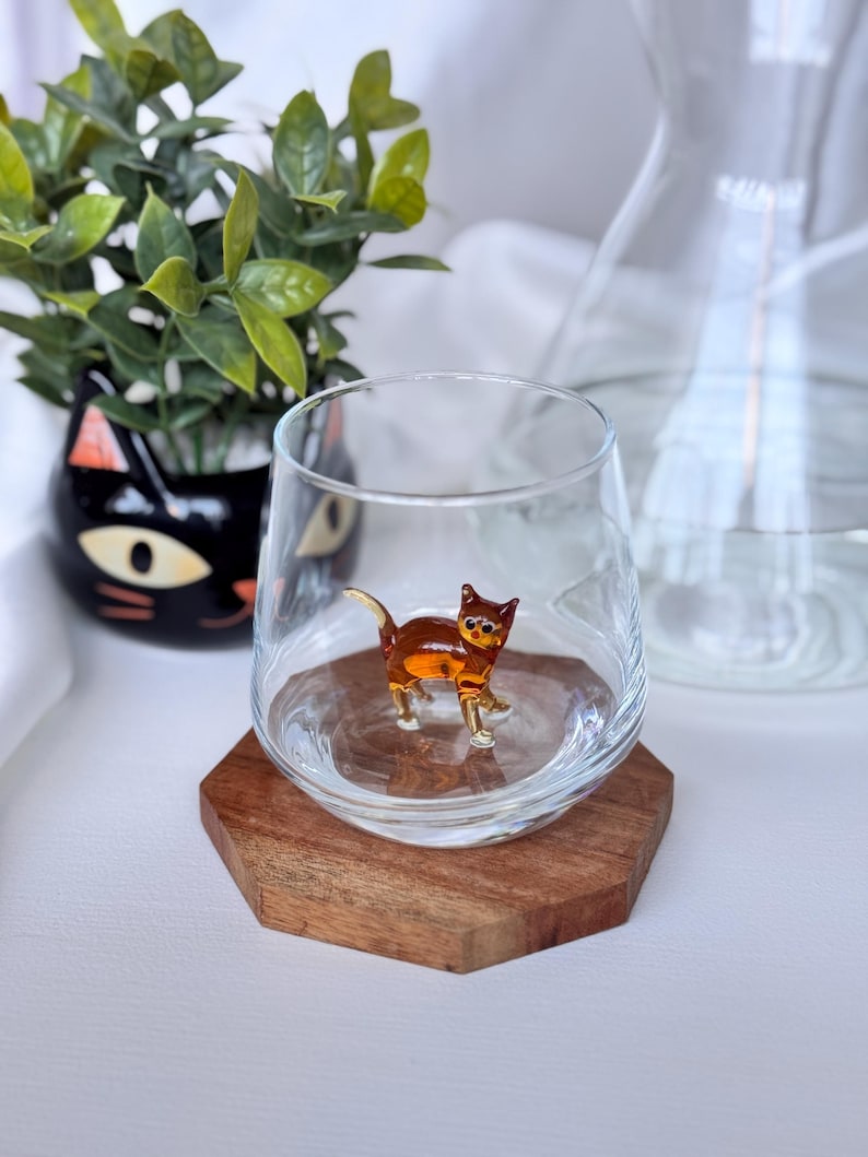 Cat Figurine Glass Cup | Murano Wine Glass | Stemless Wine Glass | Cat Lover Gift | Handmade Glassware | 3D Cat Cup | Barware Gift image 4