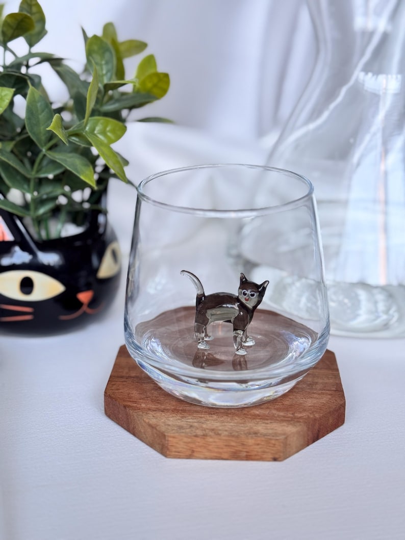 Cat Figurine Glass Cup | Murano Wine Glass | Stemless Wine Glass | Cat Lover Gift | Handmade Glassware | 3D Cat Cup | Barware Gift image 3