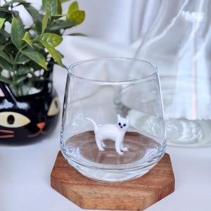 Cat Figurine Glass Cup | Murano Wine Glass | Stemless Wine Glass | Cat Lover Gift | Handmade Glassware | 3D Cat Cup | Barware Gift image 5