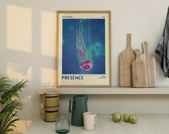 Aura Serie 3 Presence - Premium-Matt-Druck | Wandkunst Wanddruck Plakat Design Grafik Illustration Qualle Eklektisch | Wohnzimmer Büro Küche