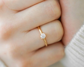 Engagement Ring in 14k Solid Gold, Wedding ring, Solitaire Moissanite Ring  Gold Promise Ring