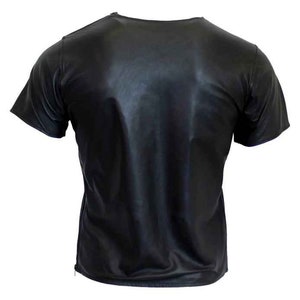 Handgjord t-shirt i fårskinnsläder: Astro Boy-konst, designerstil bild 6