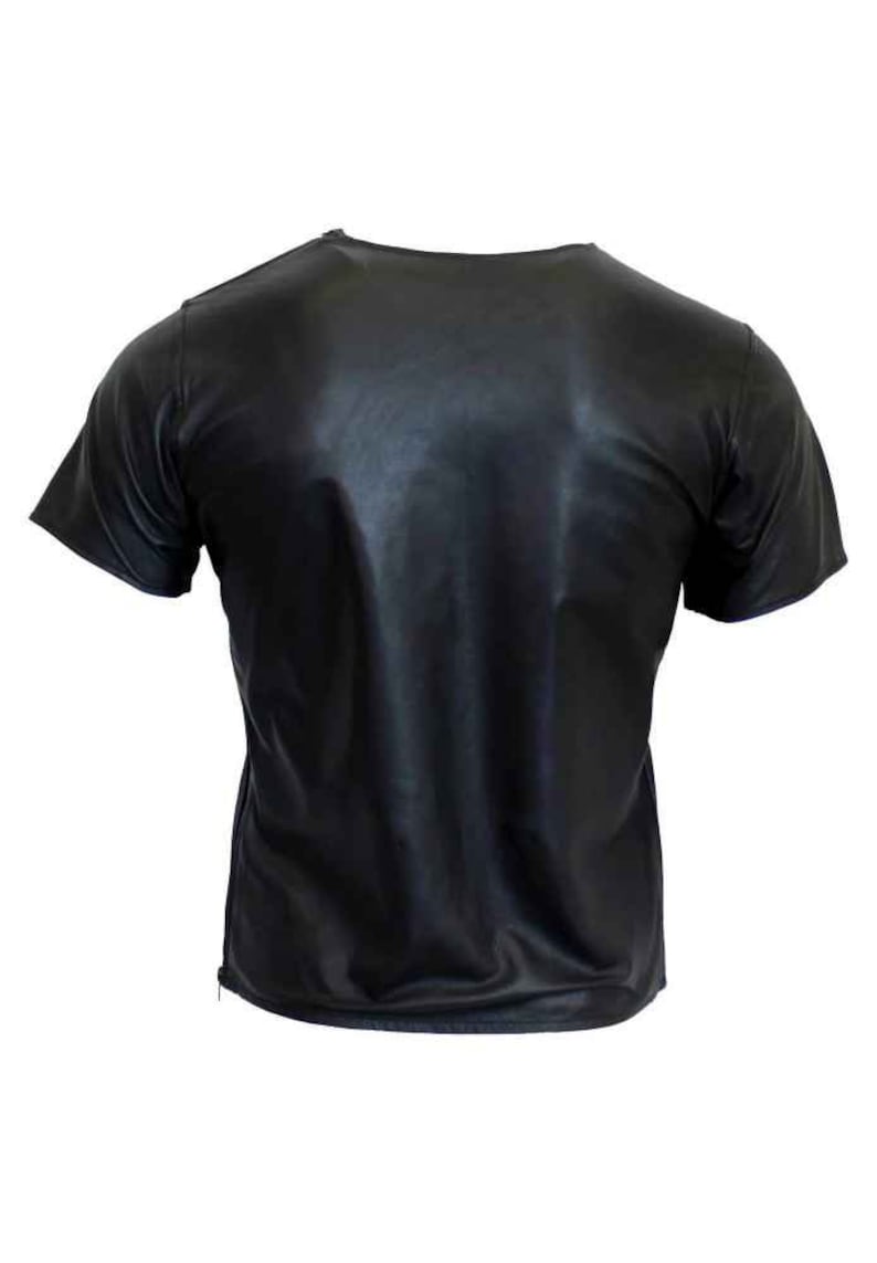 Handgjord t-shirt i fårskinnsläder: Astro Boy-konst, designerstil bild 6