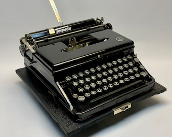 1930年代のAdler mod. 30タイプライター、ヴィンテージタイプライター