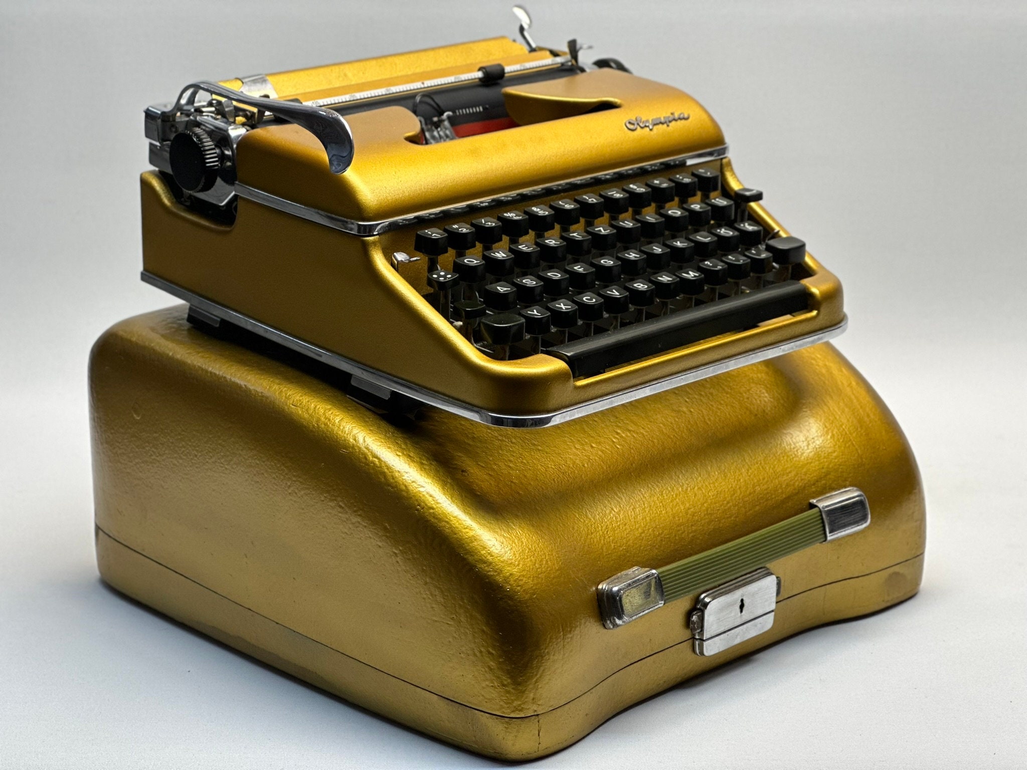 ゴールド オリンピア SM3/SM4 タイプライター：1955年製ヴィンテージ