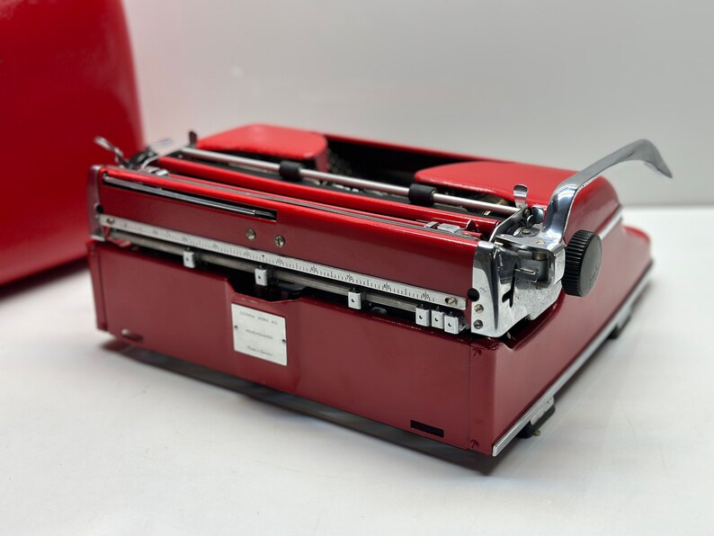 Typewriter Ruler Red Olympia SM3 Typewriter: Refreshed Aesthetics, With Carrying Case - Etsy