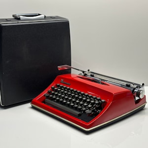 Adler Contessa Deluxe Typewriter - Red Body, QWERTZ Option, Refurbished with Black Bag, Antique Typewriter