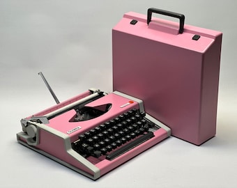 RARE! Olympia Traveller Typewriter - Vintage 1955 Model in Pretty Pink with QWERTZ Layout