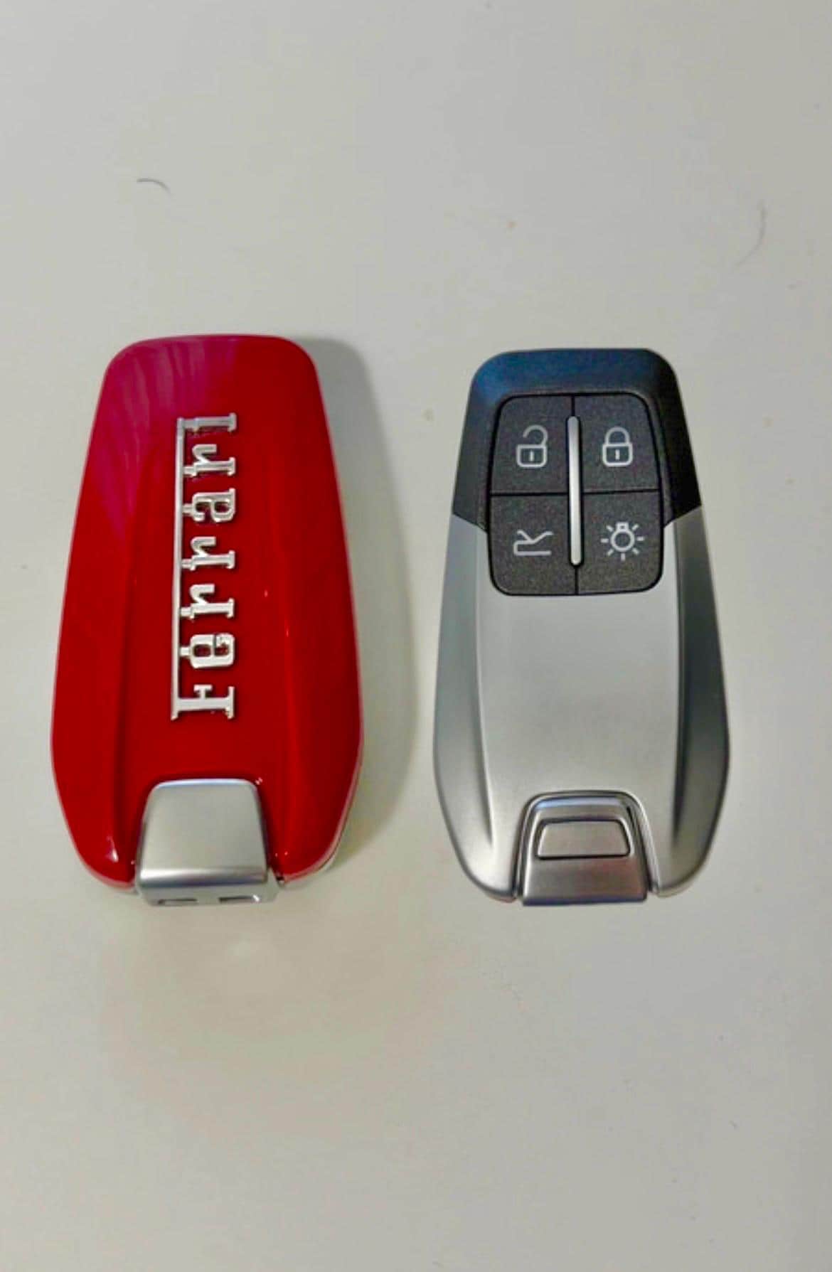 Rare Original Ferrari Key Collectible Keychain 488 458 812 F1 Car