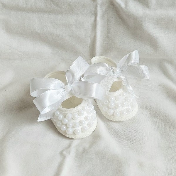 Baby Girl White Baptism Shoes with pearls Girl Christening Shoes  Baby Shower Gift Newborn Shoes Toddler Baptism Shoes Gift for newborn