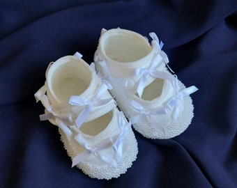 Baby Girl White Baptism Shoes with pearls Girl Christening Shoes  Baby Shower Gift Newborn Shoes Toddler Baptism Ribbon Shoes for newborn