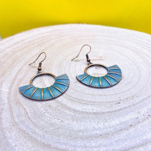Turquoise bungelende oorbellen, vintage oorbellen, boho sieraden, vintage, halve maan, turquoise stenen, voor haar