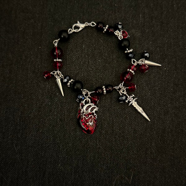 Gothic Chunky Bloody Bracelet // Goth Blut Armband // Spikes // Herz