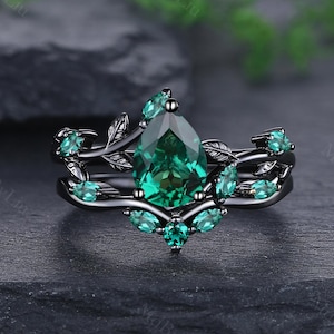 Pear Emerald Wedding Ring Set Gothic Black Gold Emerald Bridal Ring Set Twig Leaf Engagement Rings for Women Bridal Wedding Gift for Her