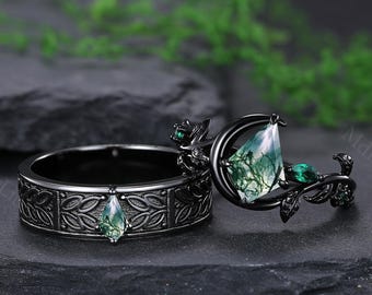 Gothic Moss Agate Couple Ring Set Black Gold Matching Rings Nature-Inspired Emerald Wedding Bands Crescent Moon Jewelry His and Hers Rings