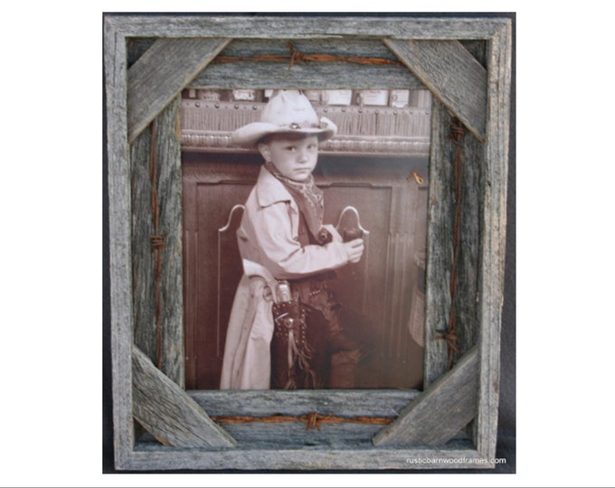 8x8 Weathered Rustic Barnwood Picture Frame – Distressed Primitive Old Wood Frame