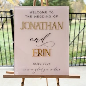 Welcome Wedding Sign - 3D - Personalized Wedding Sign, 3D Mirror Acrylic