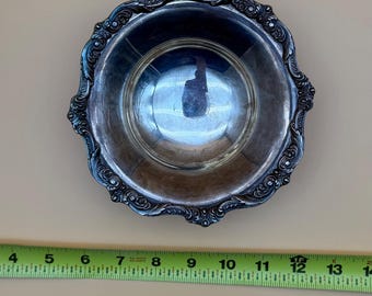 Cuenco plateado "Old English" de Poole Silver Co.