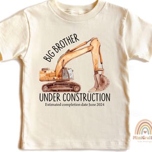 Personalized Big brother Shirt, Promoted to Big Brother Toddler Tee, Big Brother Under Construction T-Shirt, Future Big Bro Toddler Gift imagem 1