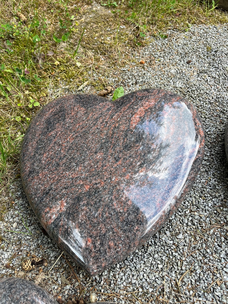 Steinherz Herz aus Naturstein Granit in verschiedenen Farben, Stein