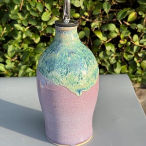 Handgemachte keramische Ölflasche, Ölausgießer, nachfüllbare Ölmenage, Essigkaraffe, Öl, Dekanter