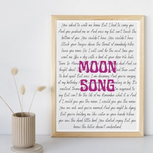 Moon Song Phoebe Bridgers Song Poster, beide Versionen enthalten Bild 1