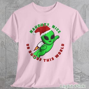 Funny Christmas Alien T-Shirt, Kids Cute Alien Lover Holiday Gift Tee Shirt, Men Or Women&#39;s Out Of This World Xmas Alien Santa Hat Shirt