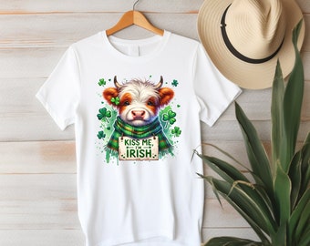 Highland Cow PNG, St Patrick's Day, Kiss me, I'm Irish, St Patrick's Day Png, Clover, Shamrock Png, Png Sublimation Design, Digital Download