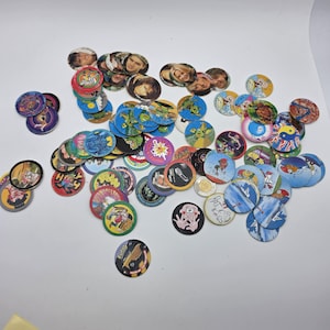 Parti med vintage-poggar (Tazos / Slammers) - 90-tal - Nostalgisamling: Pogs, Chupa-kepsar, Imperial och Hopits