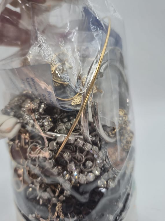 Sac de bijoux, /pièces de bijoux mystère !