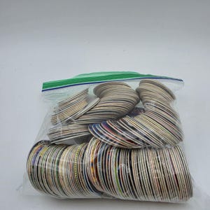 Large lot of vintage Pogs/Tazos (90s) - Retro collection of bottle caps, Slammers and collectible tokens