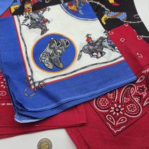 Lot de  Bandanas Vintage Style Western / Cowboy - Motifs Bottes et Paisley - Coton & Mélange