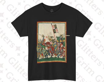 Pode incluir: Camiseta preta com uma ilustração de uma cena de batalha medieval. A obra de arte retrata cavaleiros em armaduras coloridas lutando com espadas, uma bandeira com um brasão e texto. A camiseta é de gola redonda.