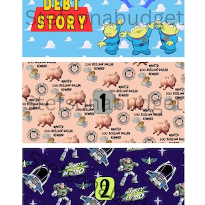 Pode incluir: Três designs coloridos com personagens e temas do filme Toy Story. O design superior apresenta o texto "DEBT STORY" com alienígenas e uma máquina de garra. O design do meio tem um padrão de cofrinhos e o texto "WANTED 100 BZILLION DOLLAR REWARD". O design inferior apresenta Buzz Lightyear e o texto "TO INFINITY AND BEYOND".