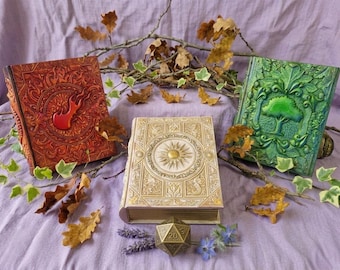 Boîte à dés magnétique en forme de grimoire de magie sacrée, porte-dés sacrés, accessoires de jeu de rôle 3D, figurine miniature aléatoire offerte | Fates End