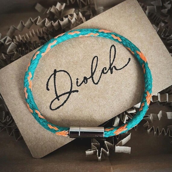 bracelet fishing net 4ocean Ghost (Gray) - Removes 1 Pound of Ocean Plastic - Handcrafted, Adjustable, Unisex - Made from Recycled Ghost Nets 4ocean | Ghost Net Awareness