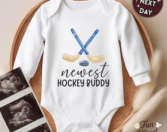 newest hockey buddy baby bodysuit, cute hockey baby outfit, baby announcement, newborn baby gift, daddy’s hockey partner onesie®