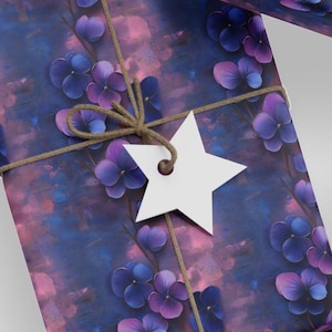 Carta da regalo Rhode Island Violet / Violette viola e blu su sfondo artistico con pennellate / Carta da regalo con fiori dello Stato