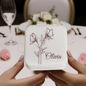 Proposal gift bridesmaids Personalized Travel Jewelry box Bridesmaid Gift box Birth Month Wedding  Jewelry Box bridesmaid proposal gifted