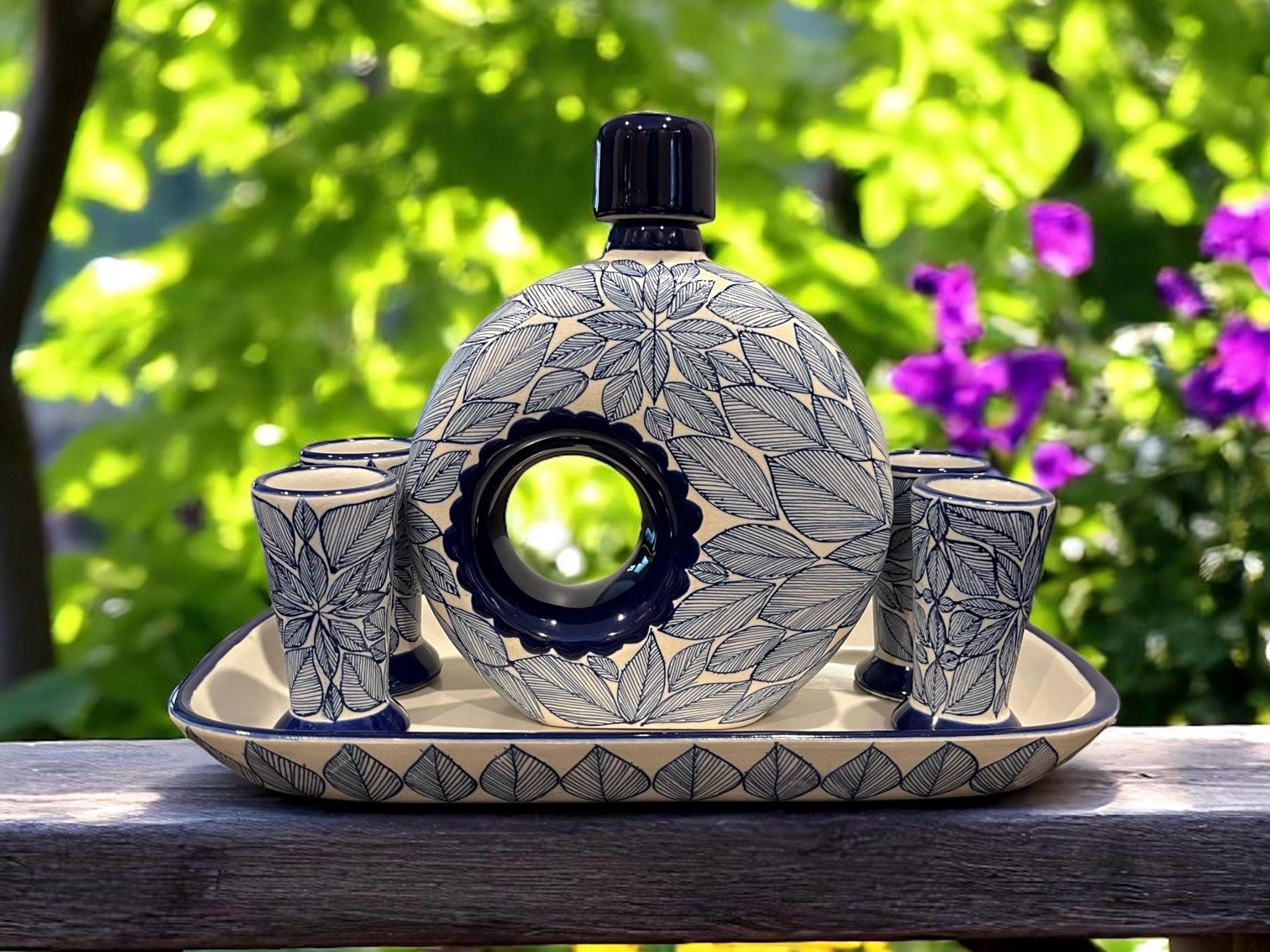 Artisan Set of 4 tequila shots with decanter, base - Handmade - High Temperature Ceramic -