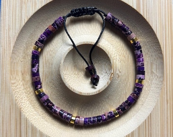 Bracciale in diaspro imperiale viola: gioiello regolabile con perline di pietre preziose