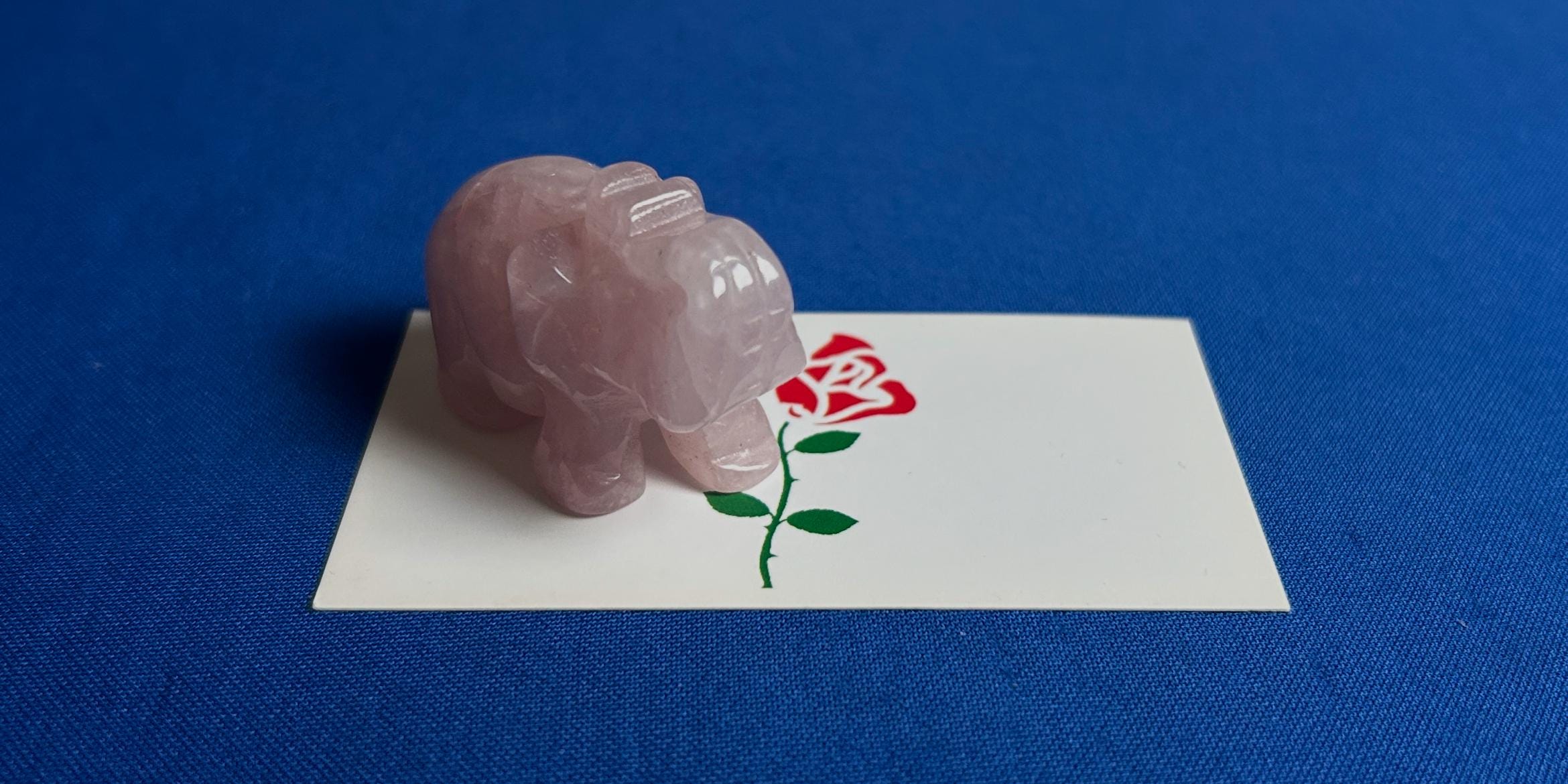 手彫りの石の象の置物：天然宝石の彫刻 - Etsy 日本