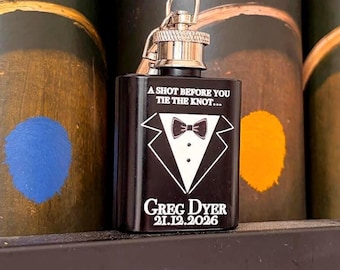 Personalised Hip Flask Keyring, Wedding Groomsmen Gift, Black Stainless Steel (1oz)