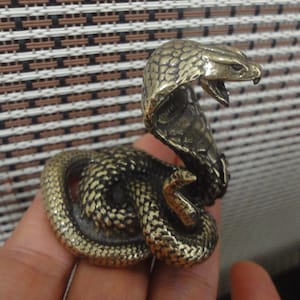 Vintage Style Solid Brass Cool Snake Figurine Cobra Statue for Home Garden Decor