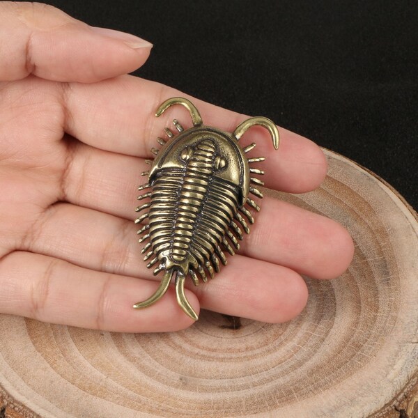 Vintage Style Solid Brass Ancient Trilobite Figurine Statue for Home Garden Decor