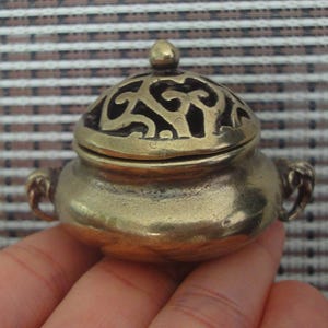 Vintage Style Pure Brass Elephant Handles Covered Incense Burner Censer