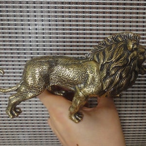 Vintage Style Solid Brass Big Lion Figurine Statue for Home Garden Decor